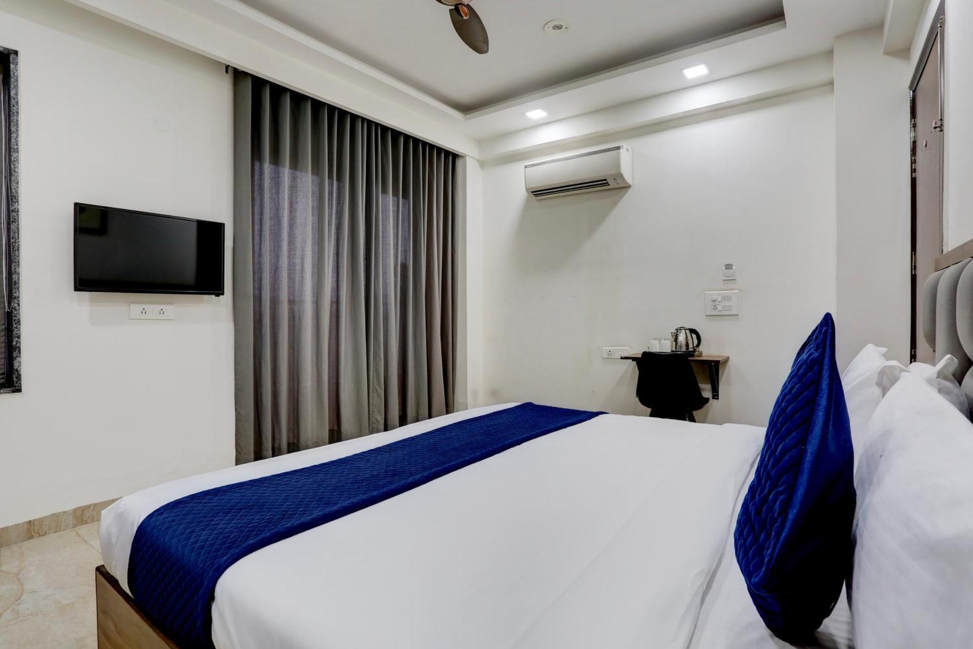 Hotel Greysky Medicity 古尔冈 外观 照片